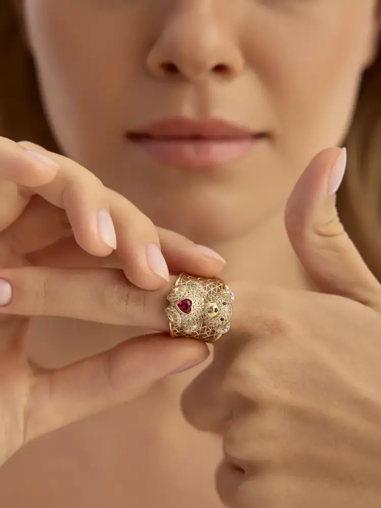 Ayıcık Figürlü Kalp Taşlı 14K Altın Yüzük - 2