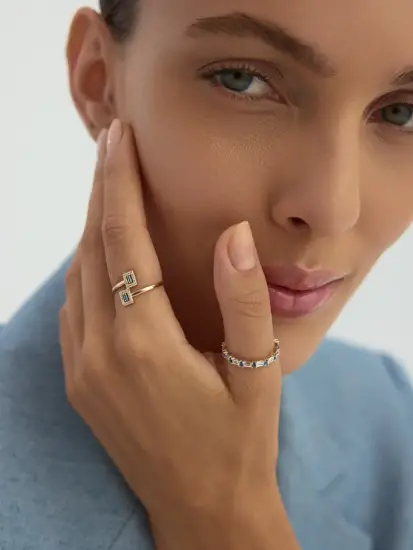 Baget Safir Rengi ve Pırlanta Görünümlü Modern 14K Altın Yüzük - (1)