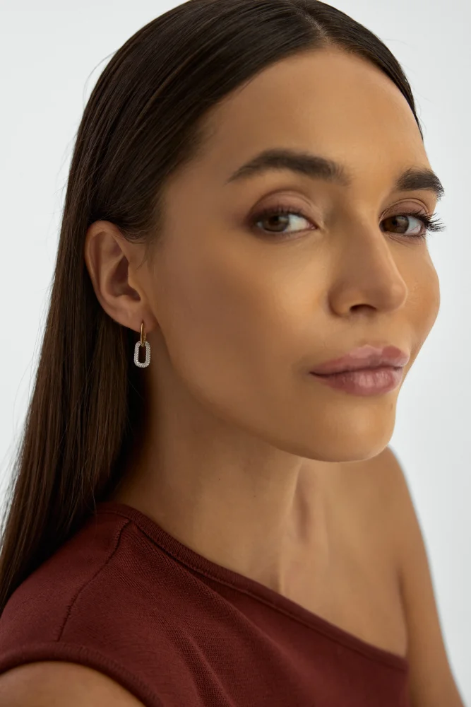 Beyaz Taşlı Dikdörtgen Sallantılı Halka 14K Altın Küpe - 4