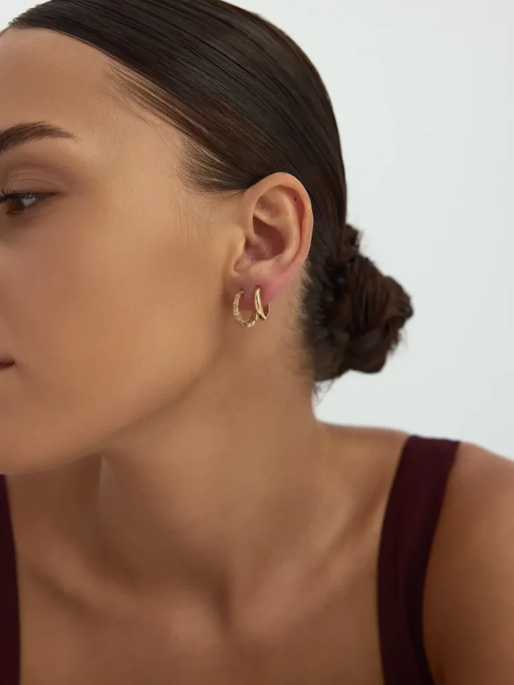 Bombeli İnce Halka 14K Altın Küpe - 2