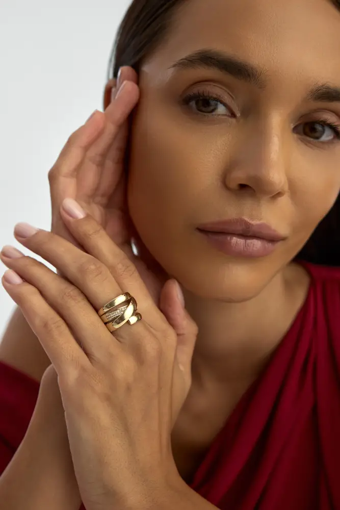 Çapraz Bantlı Işıltılı 14K Altın Yüzük - 2