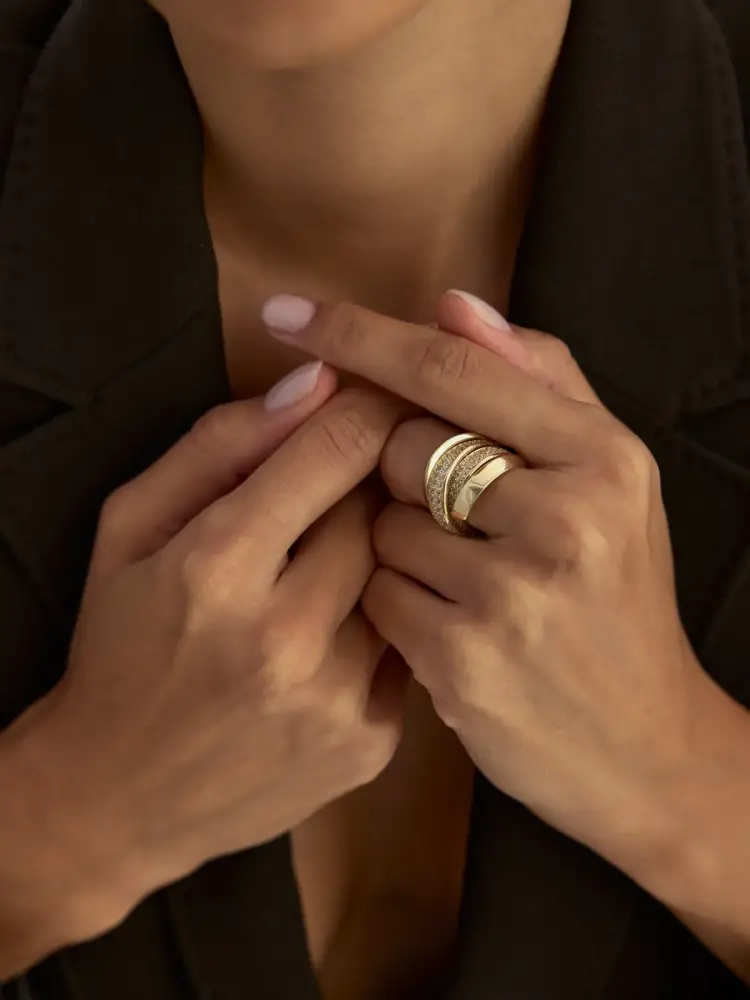 Çapraz Sıralı Zirkon Taşlı Modern 14K Altın Yüzük - 3