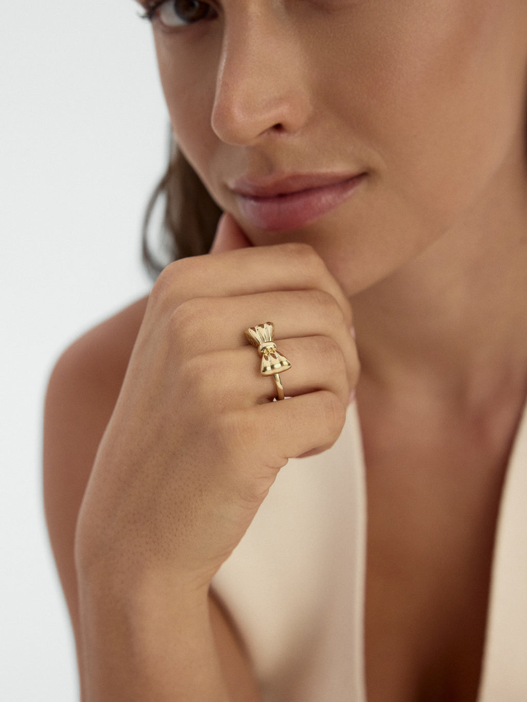Fiyonk Formlu Modern 14K Altın Yüzük - Elef Kuyumculuk