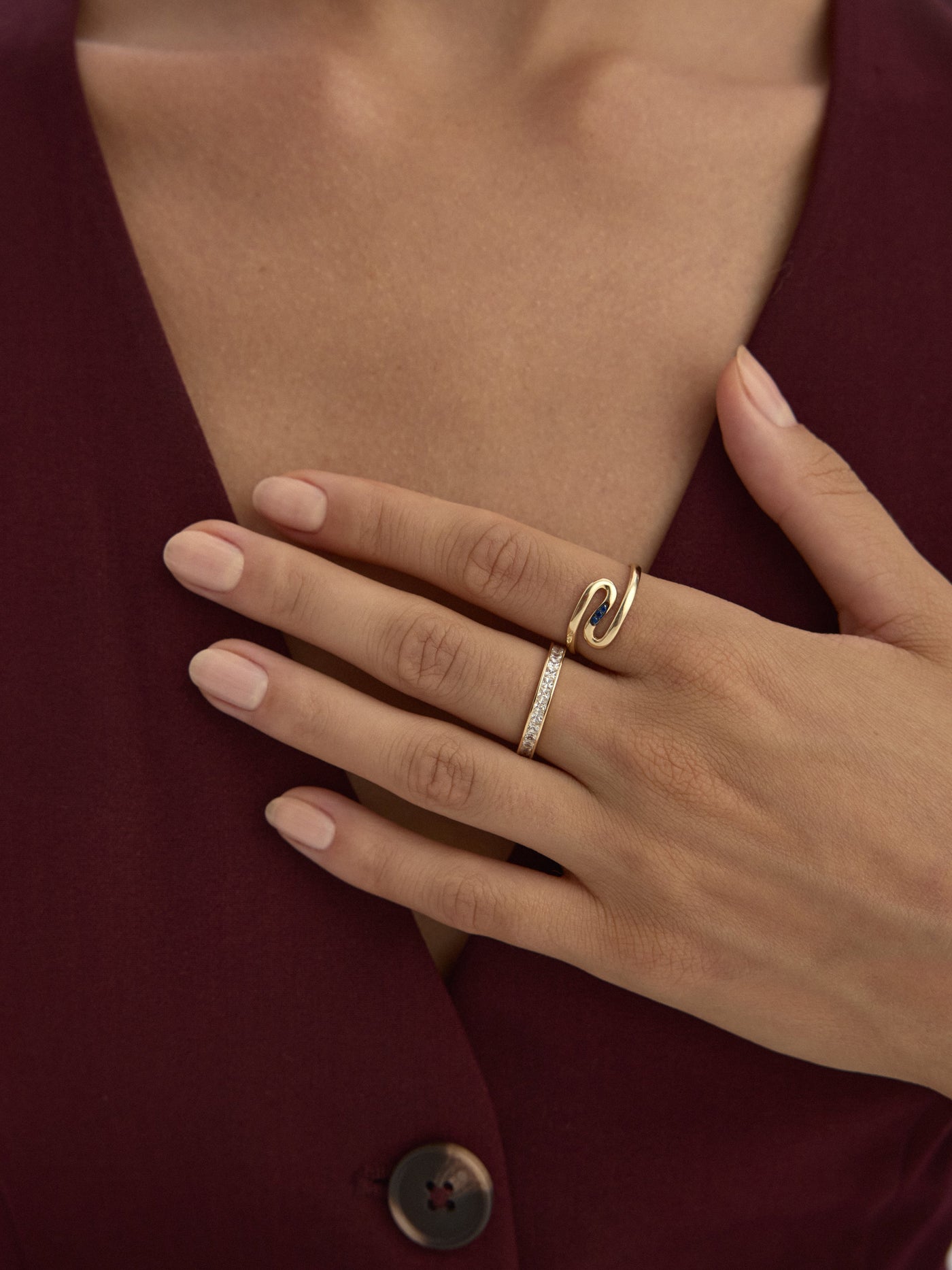 Sedef Formlu Safir Rengi Taşlı Modern 14K Altın Yüzük - Elef Kuyumculuk