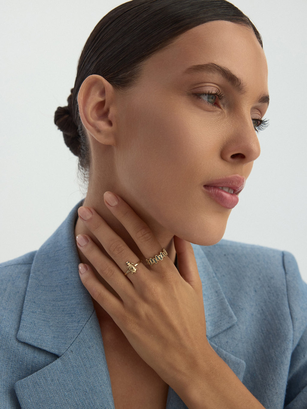 Geometrik Safir Rengi Taşlı Modern 14K Altın Yüzük - Elef Kuyumculuk