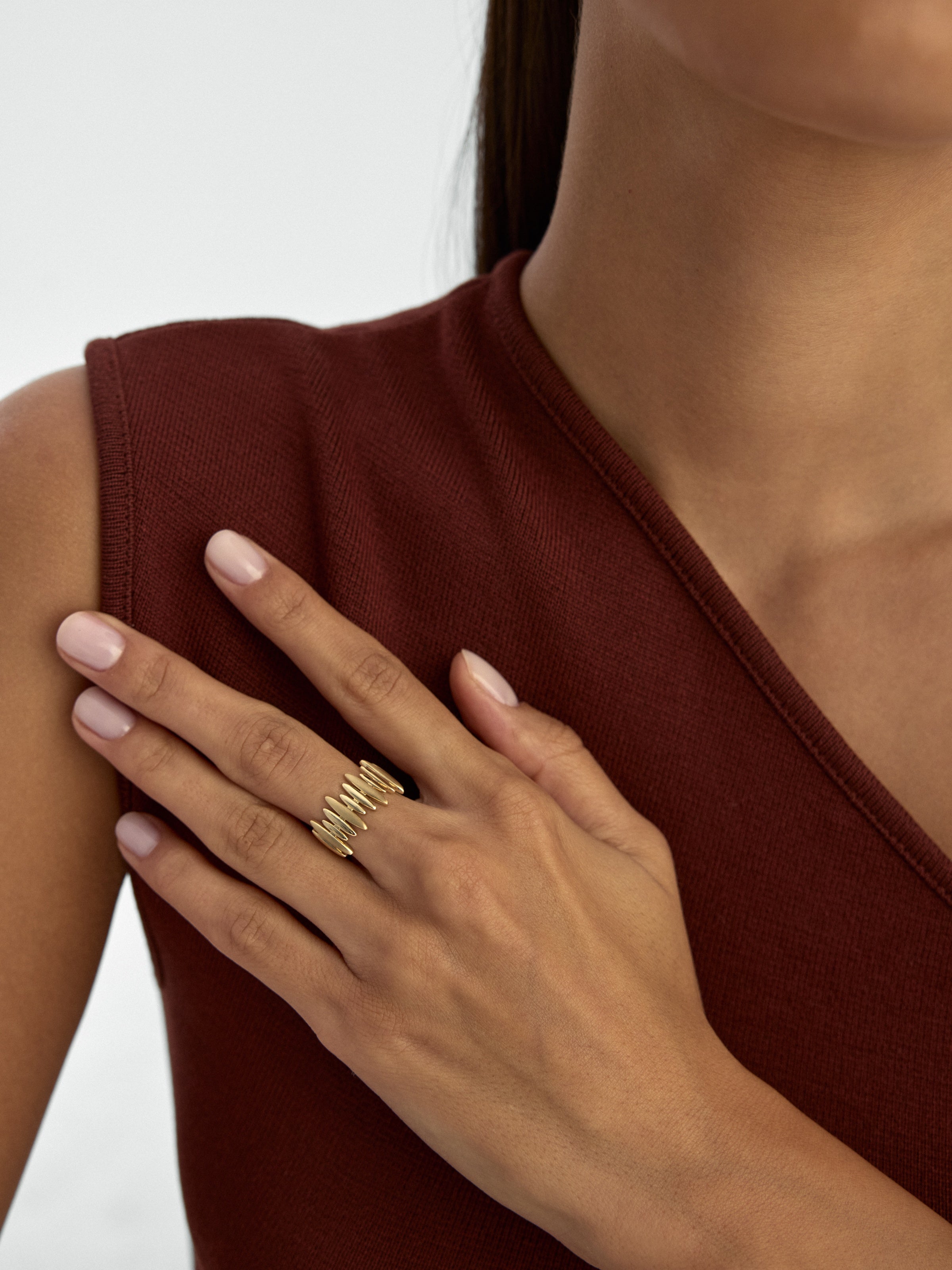 Oval Dizilimli Modern 14K Altın Yüzük - Elef Kuyumculuk