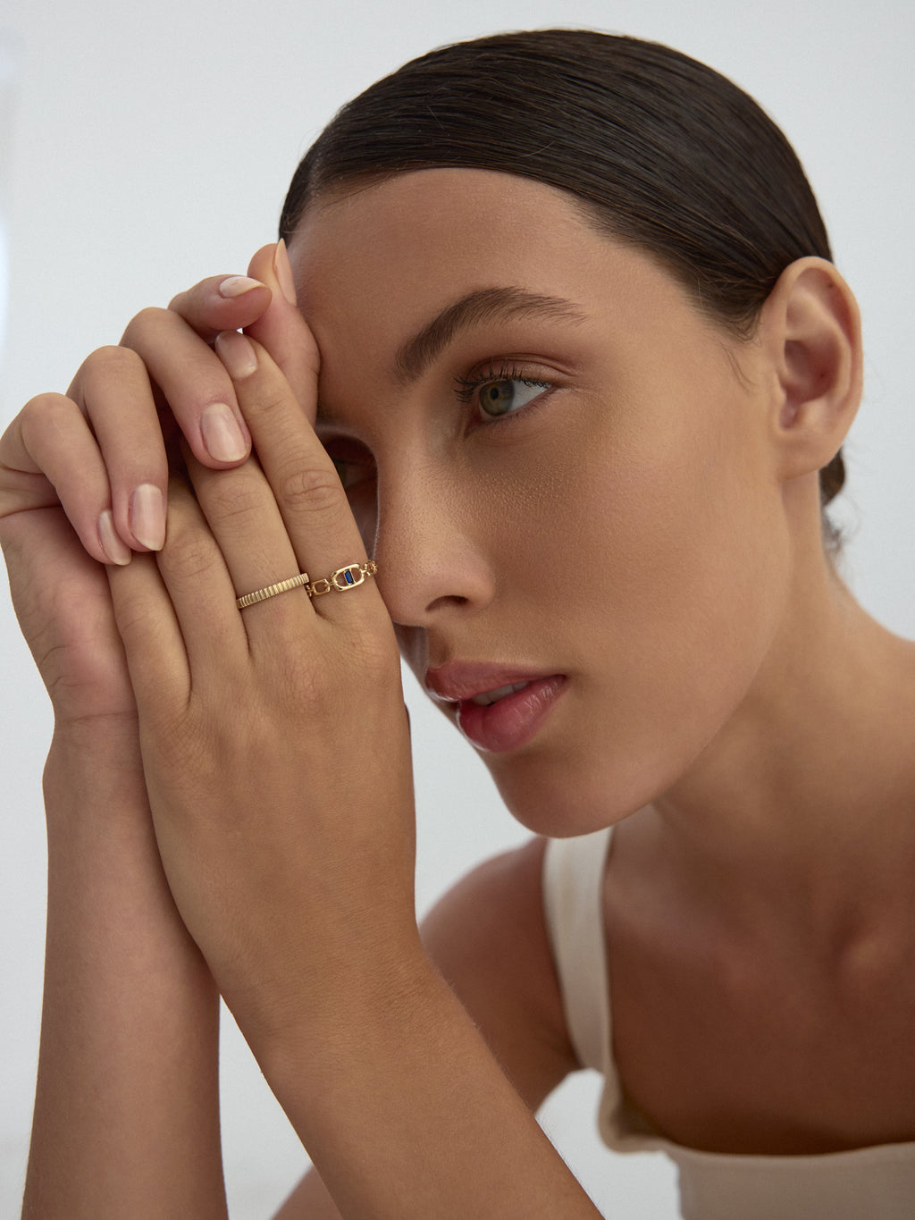 Baget Safir Rengi Taşlı Zincir Formlu 14K Altın Yüzük - Elef Kuyumculuk
