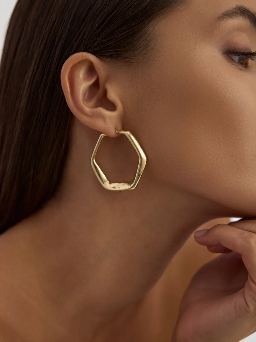 Altıgen Formlu 14K Altın Küpe