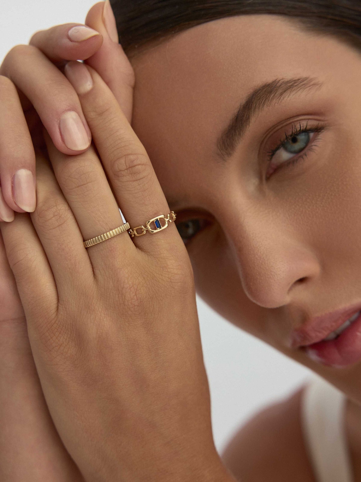 Baget Safir Rengi Taşlı Zincir Formlu 14K Altın Yüzük - Elef Kuyumculuk
