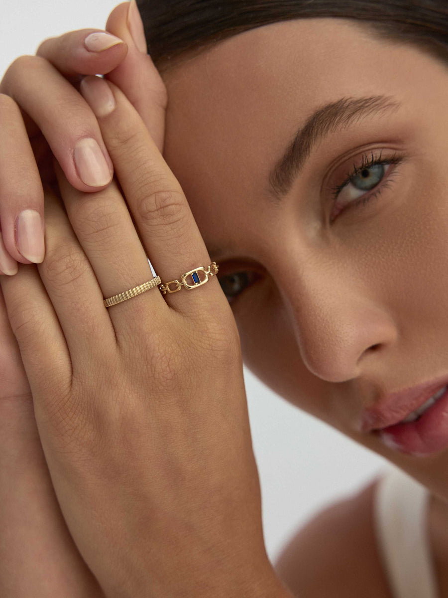 Baget Safir Rengi Taşlı Zincir Formlu 14K Altın Yüzük
