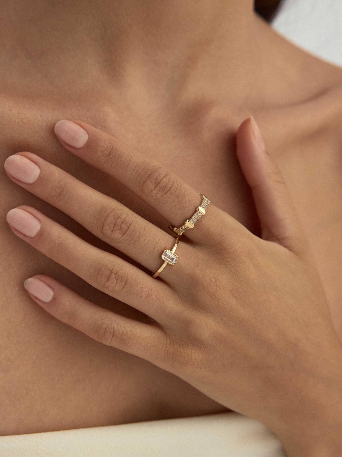 Dikdörtgen Baget Taşlı Minimal 14K Altın Yüzük - Elef Kuyumculuk