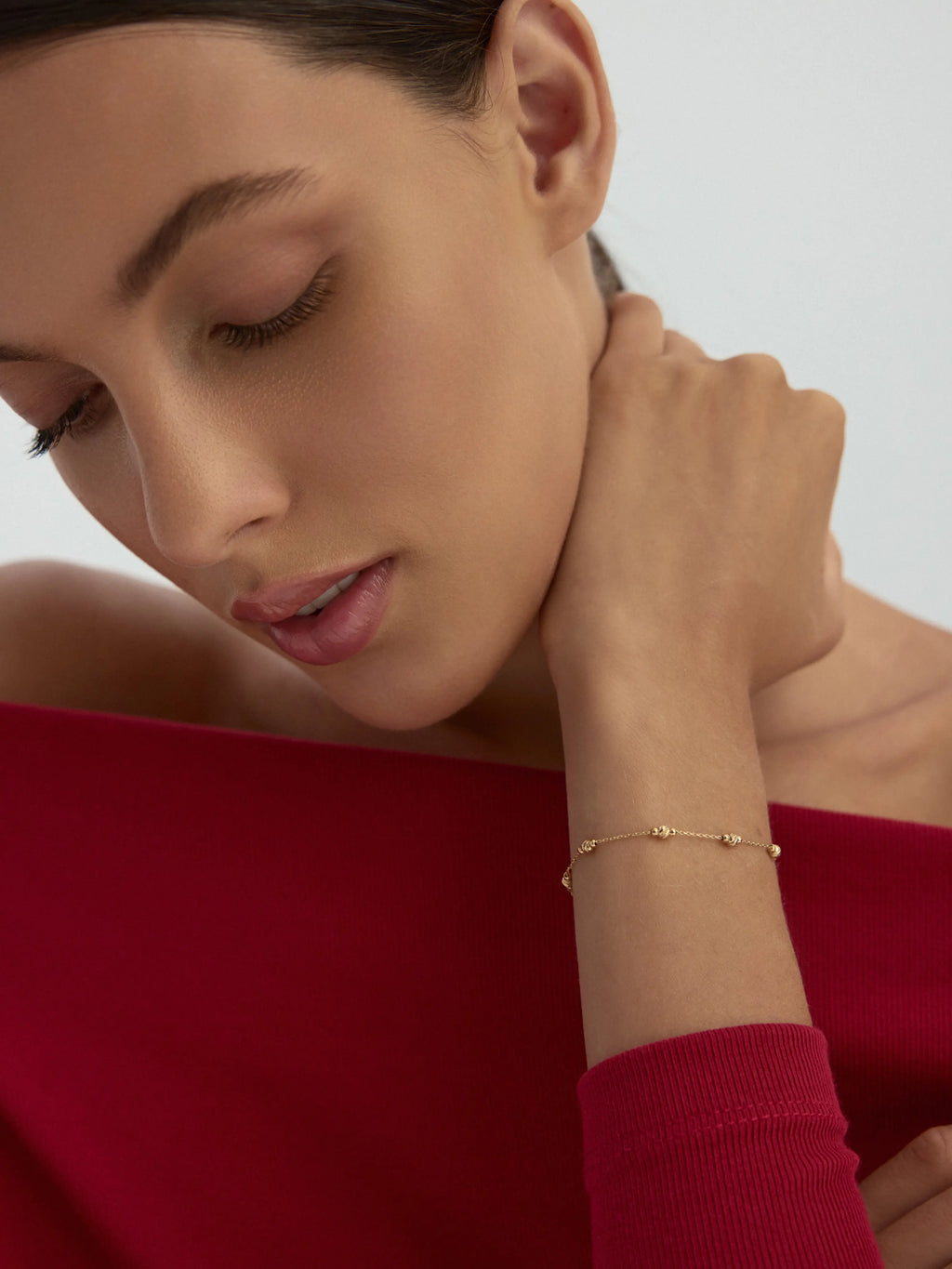 Dorika Top Detaylı Minimal 14K Altın Bileklik - Elef Kuyumculuk