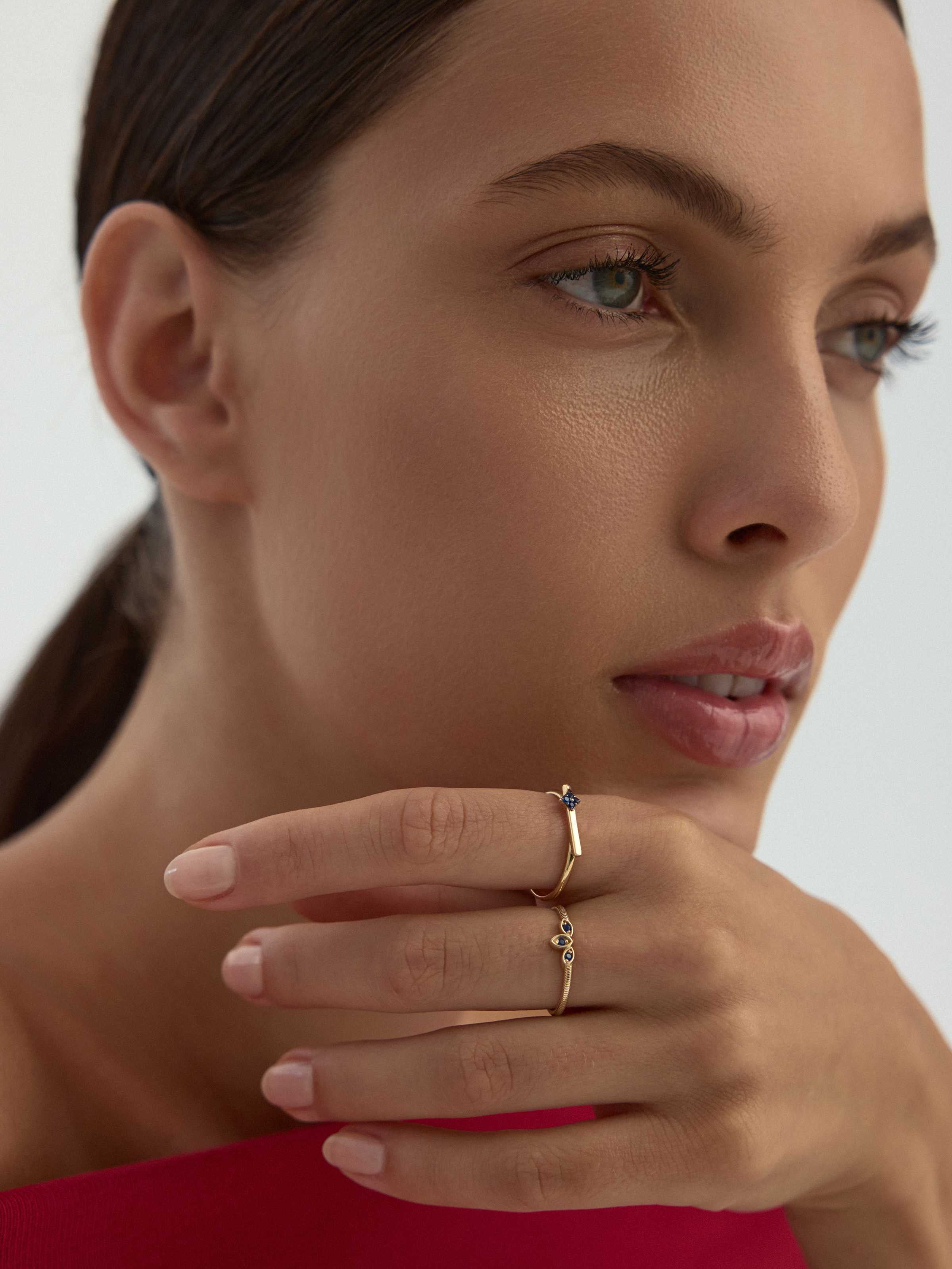 Geometrik Çubuk ve Safir Rengi Taşlı Minimal 14K Altın Yüzük - Elef Kuyumculuk