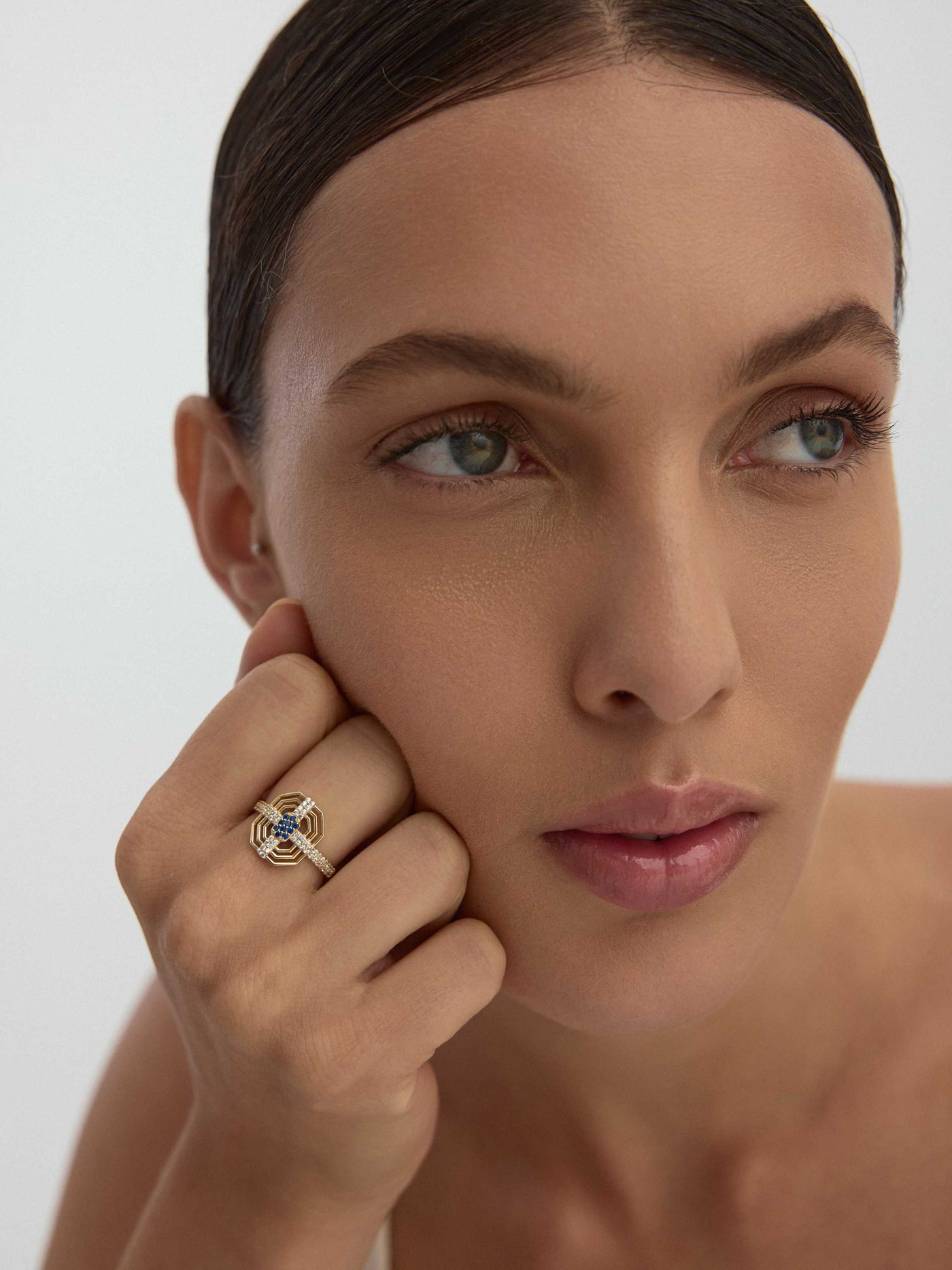 Geometrik Safir Rengi Efektli Modern 14K Altın Yüzük - Elef Kuyumculuk