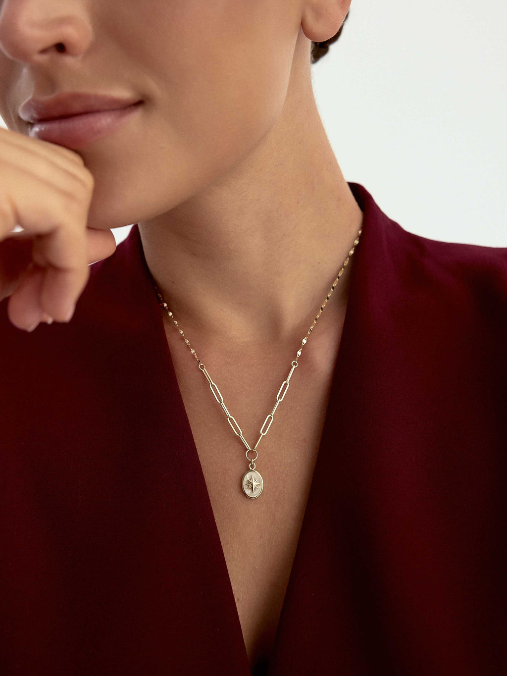 Kuzey Yıldızı Mineli 14K Altın Kolye - Elef Kuyumculuk