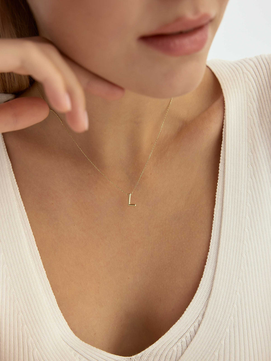 L Harfi Sade 14K Altın Harf Kolye