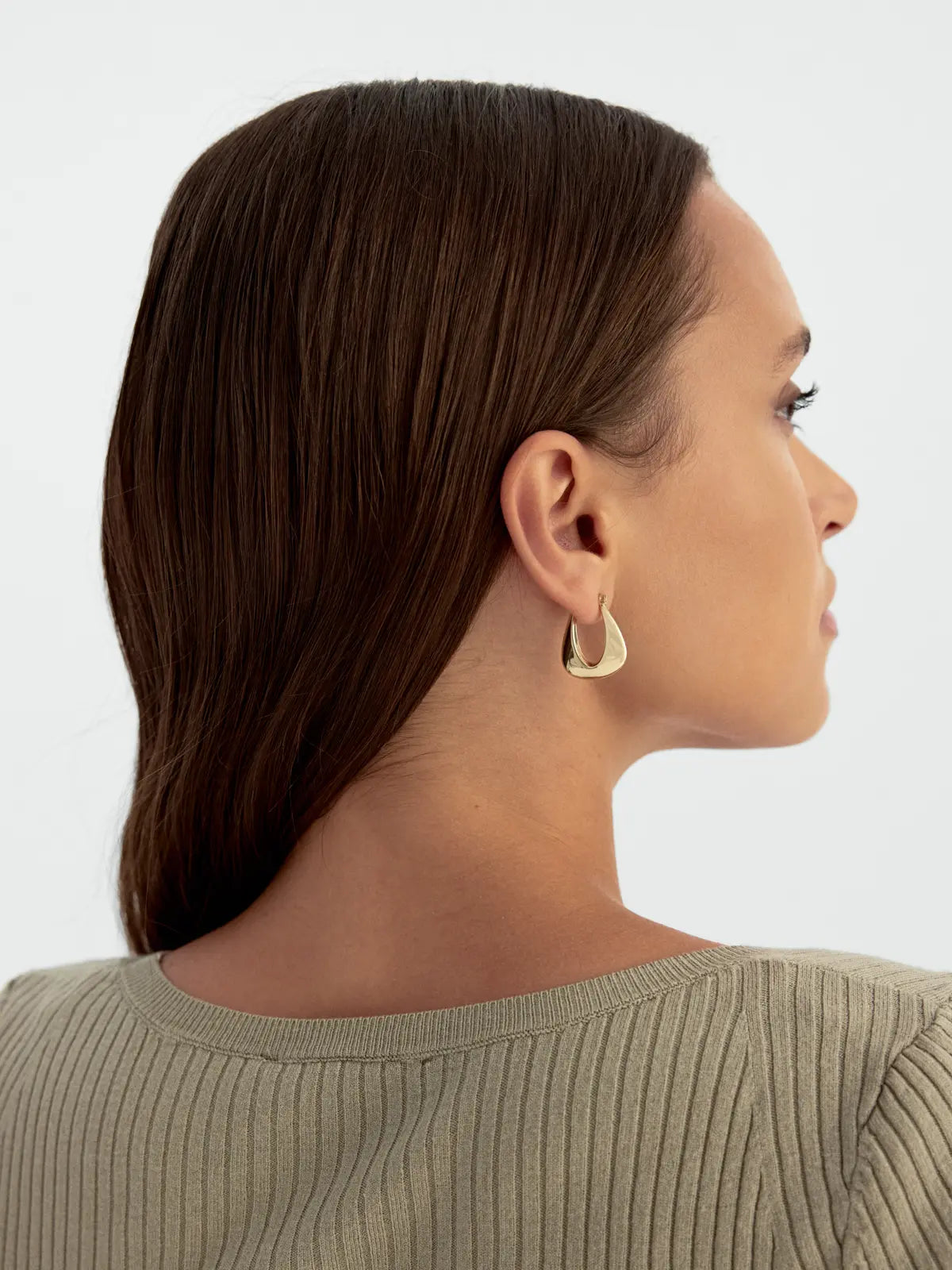 Modern Form Geniş Halka 14K Altın Küpe - Elef Kuyumculuk