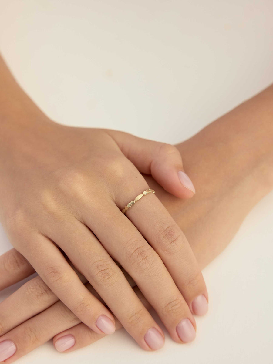 Noktalı Marquise Formlu Minimal 14K Altın Yüzük