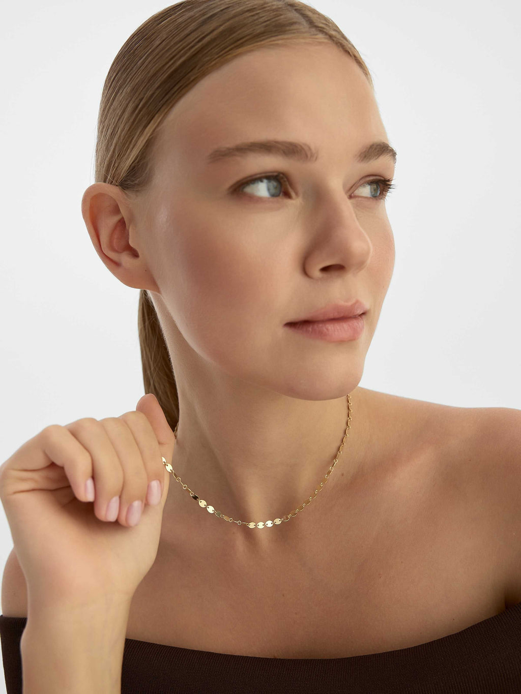 Oval Formlu Plaka Dizili 14K Altın Kolye - Elef Kuyumculuk