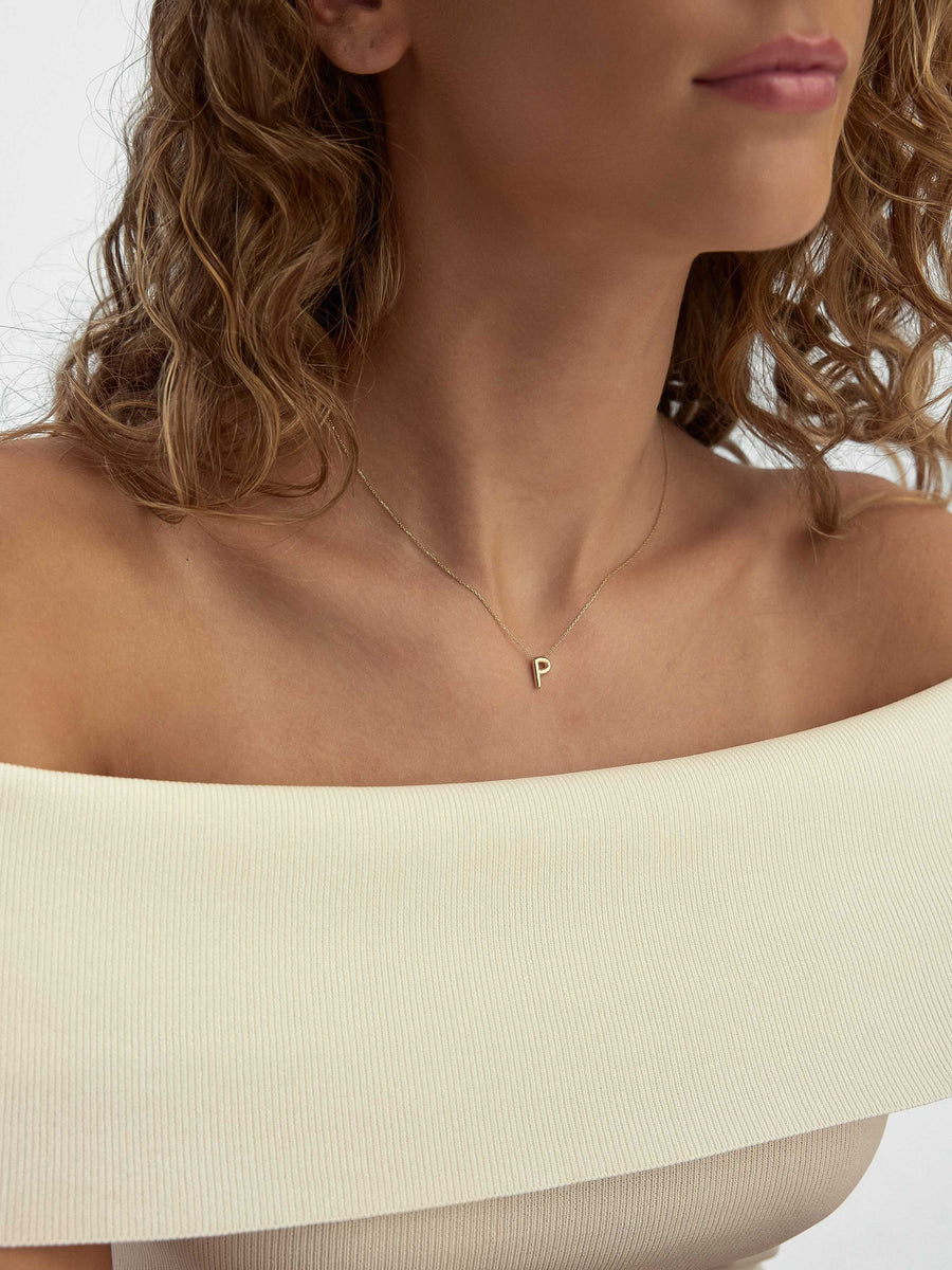 P Harfi Sade 14K Altın Harf Kolye