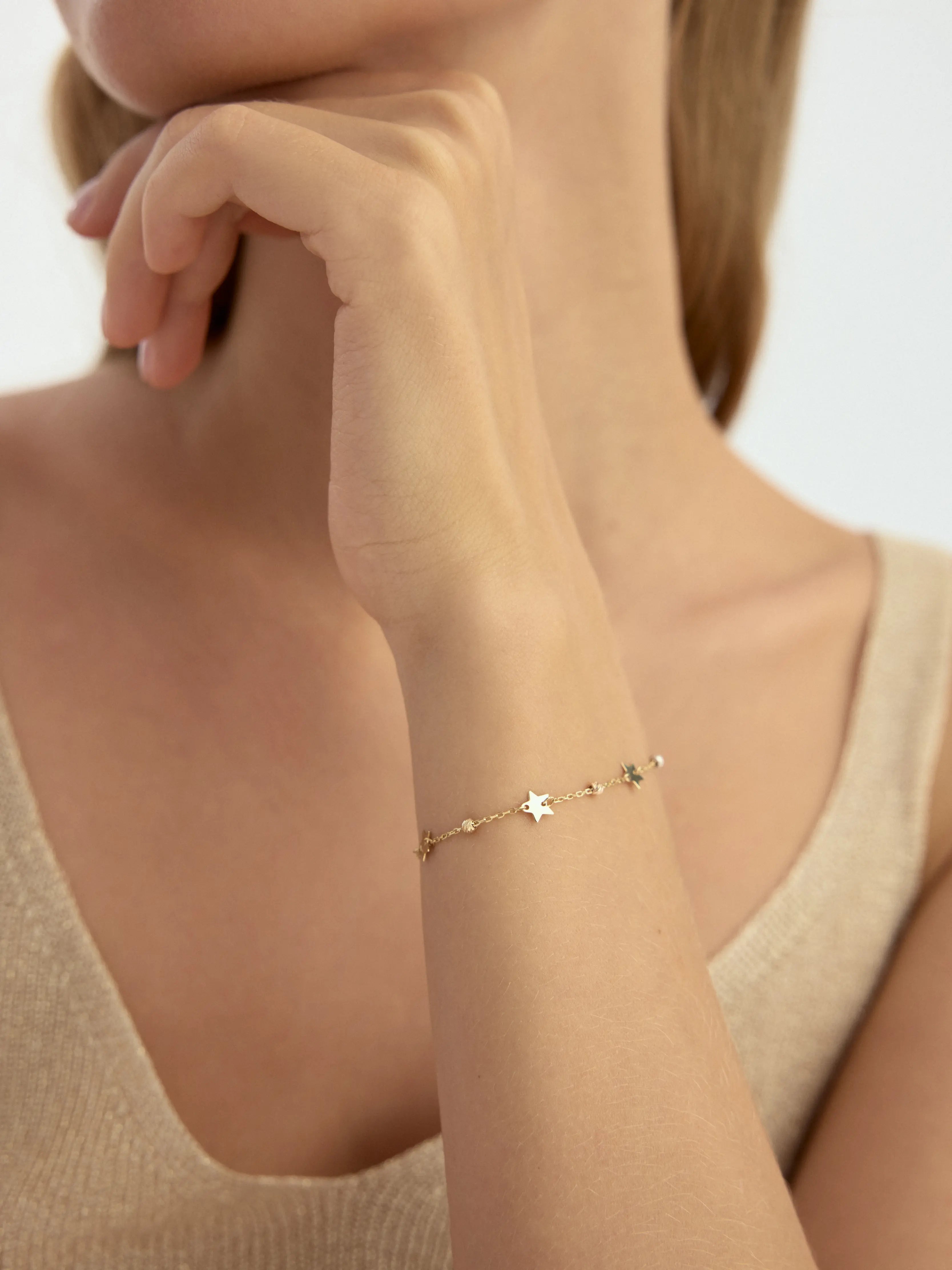 Üç Renk Yıldız Figürlü Dorika Toplu 14K Altın Bileklik - Elef Kuyumculuk