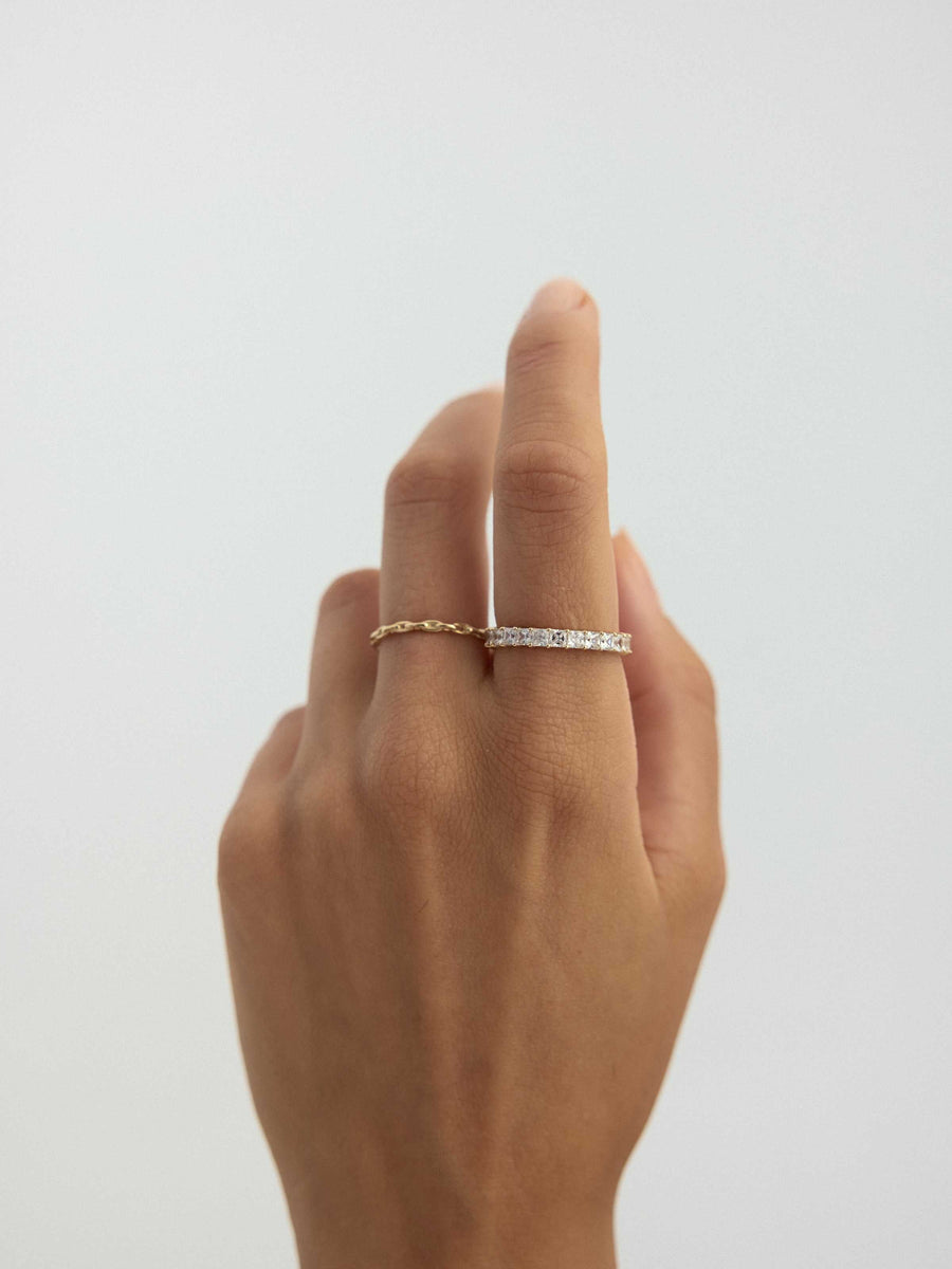 Zincir Formlu Minimal 14K Altın Yüzük