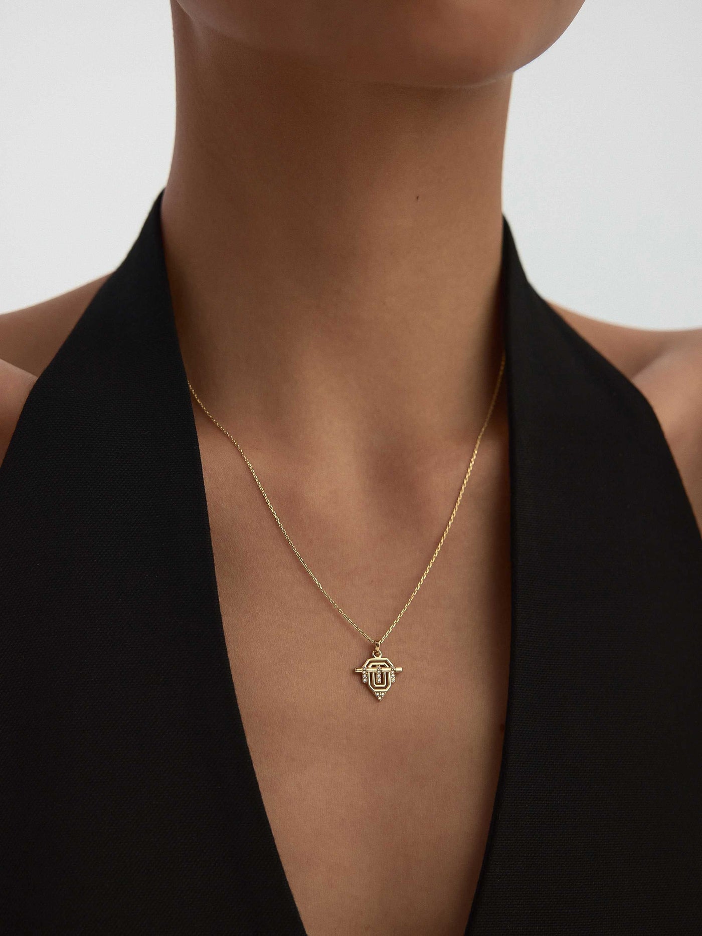 Zirkon Detaylı Geometrik Tasarım 14K Altın Kolye - Elef Kuyumculuk