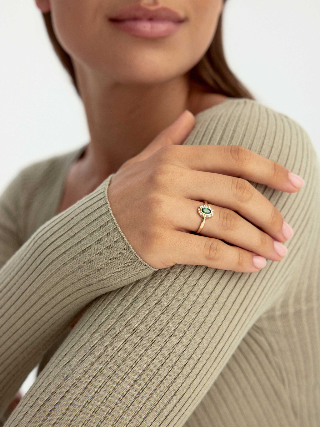 Zümrüt Yeşili Taşlı Vintage Halo 14K Altın Yüzük - Elef Kuyumculuk