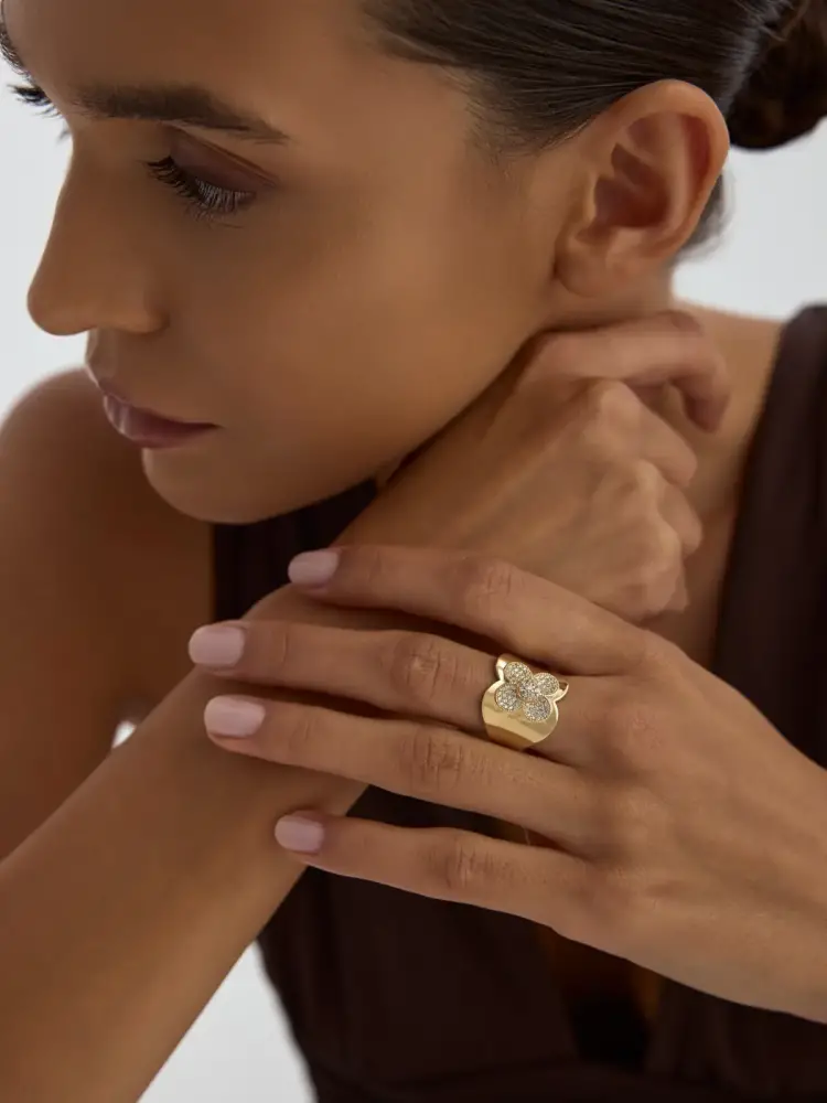 Çiçek Motifli Işıltılı 14K Altın Yüzük - 2