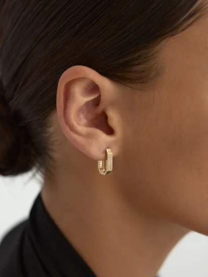 Dikdörtgen Form Sıralı Taş Detaylı 14K Altın Küpe - (1)