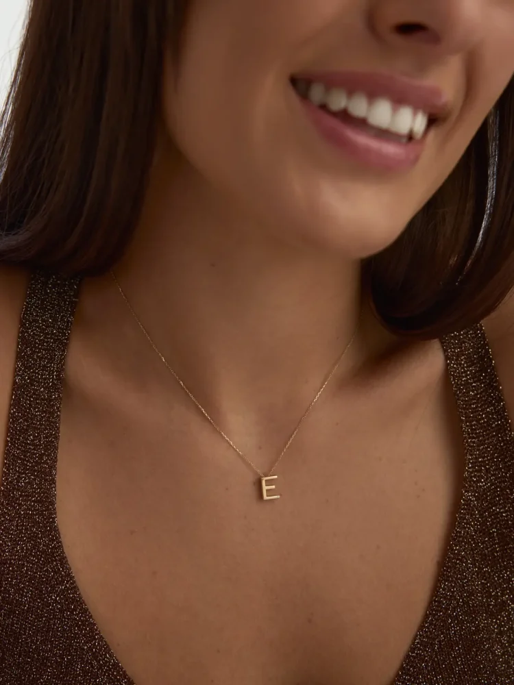 E Harfi Taşlı 14K Altın Harf Kolye - 2