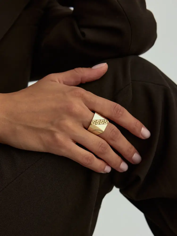 Grek Motifli Yanları Taşlı Plaka Form 14K Altın Yüzük - 2