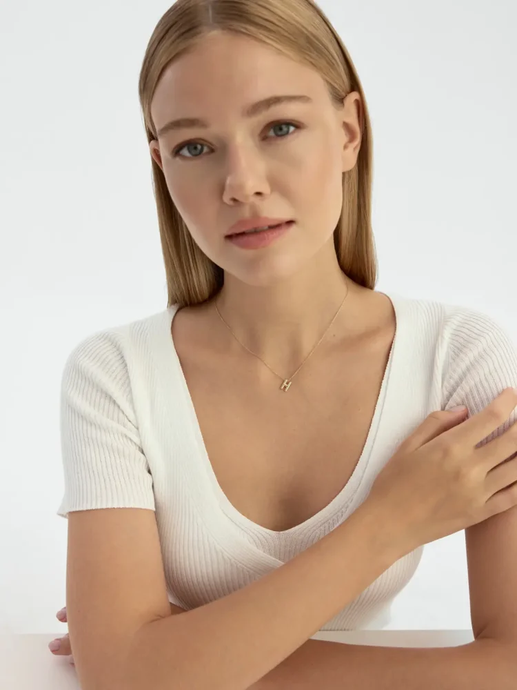 H Harfi Sade 14K Altın Harf Kolye - 3