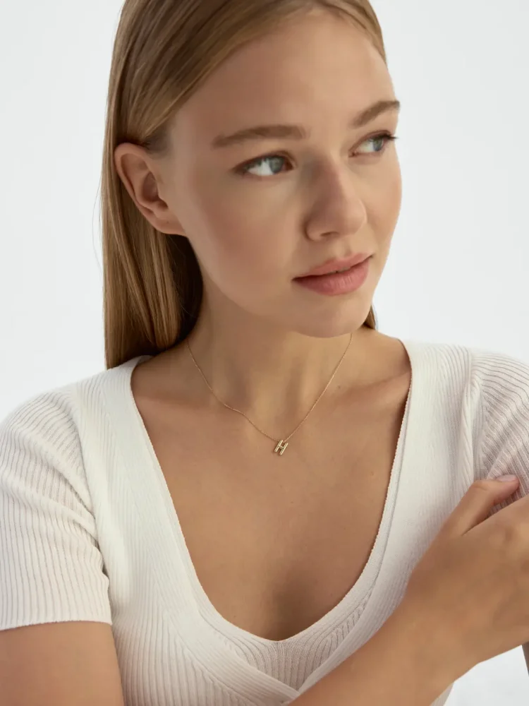 H Harfi Sade 14K Altın Harf Kolye - 4