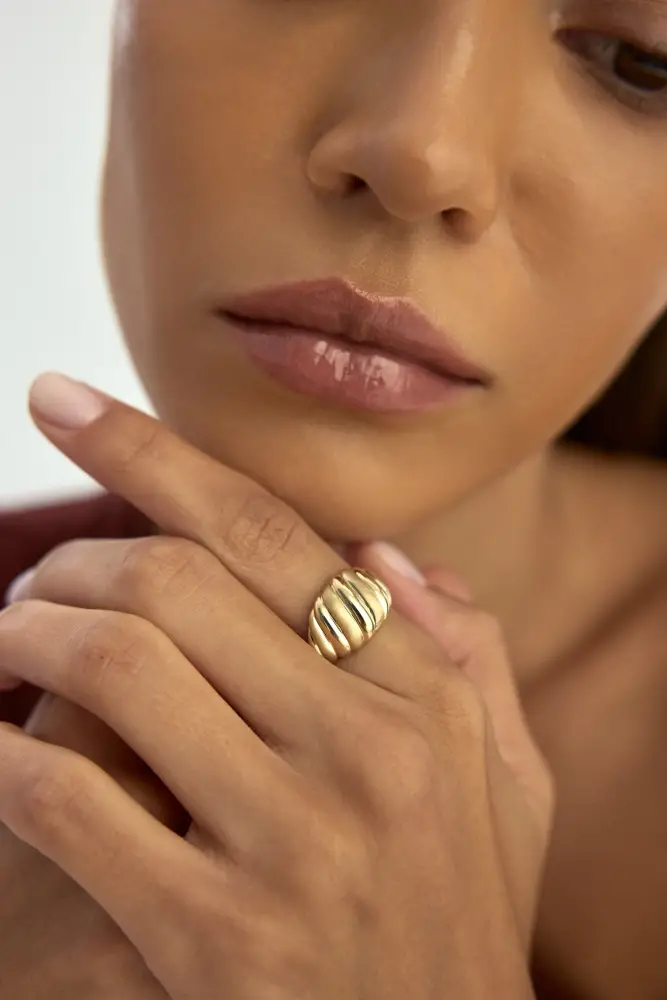 Kabartma Bombeli Vintage 14K Altın Yüzük - 2