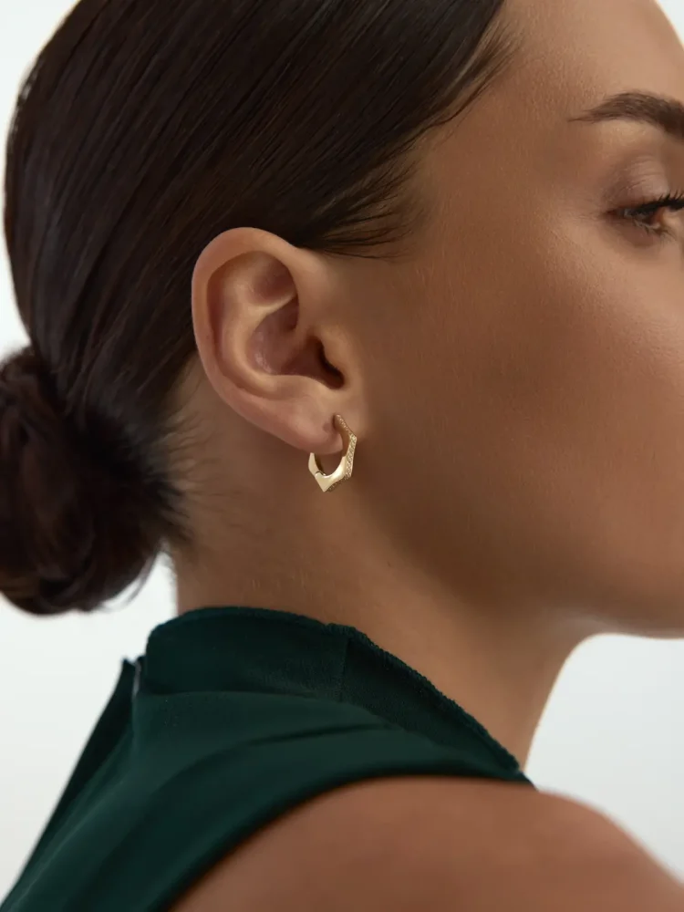 Kenar Taşlı Altı Köşeli Halka 14K Altın Küpe - 3