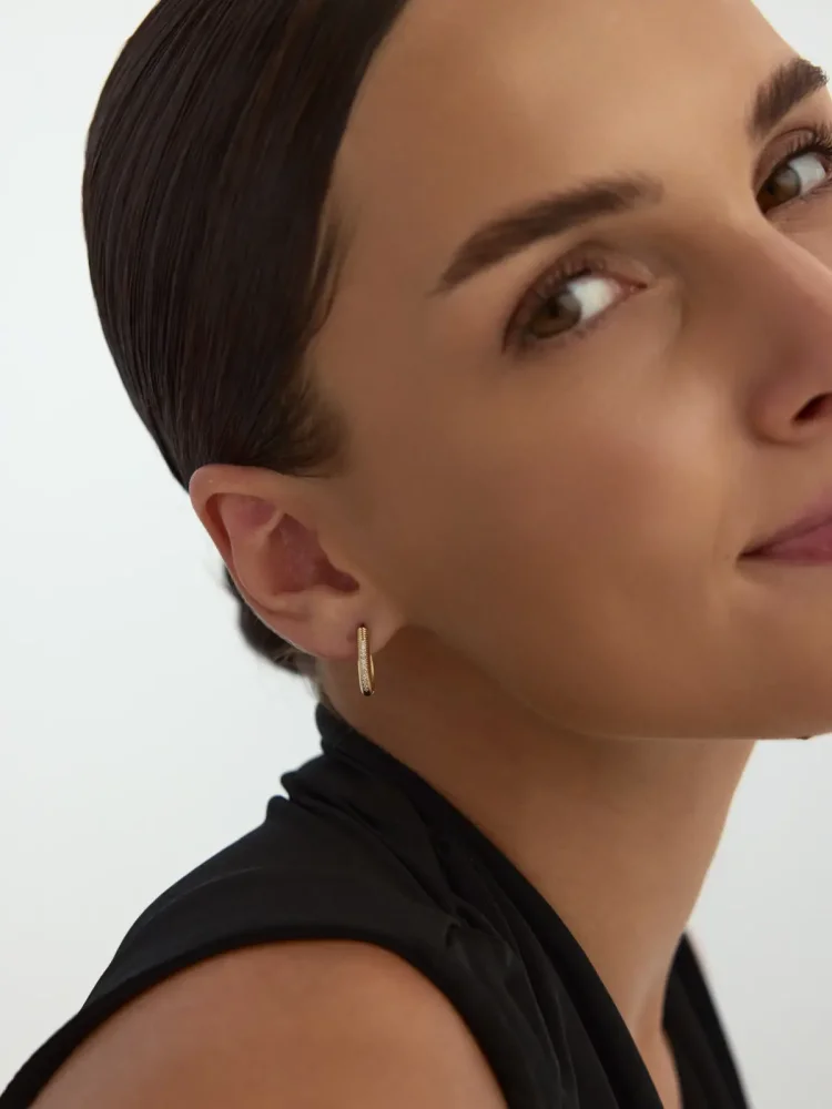 Kordela Dokulu Sıralı Taşlı Dikdörtgen Halka 14K Altın Küpe - 4