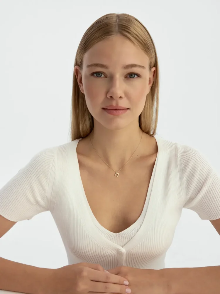 M Harfi Sade 14K Altın Harf Kolye - 4