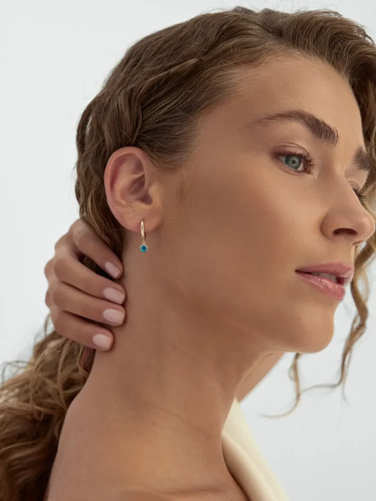 Nazar Boncuklu Sallantılı Halka 14K Altın Küpe - 3