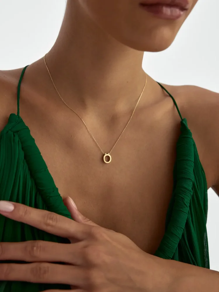 Ö Harfi Taşlı 14K Altın Harf Kolye - 2