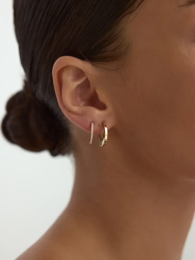 Sıralı Beyaz Taşlı İnce Halka 14K Altın Küpe - 3