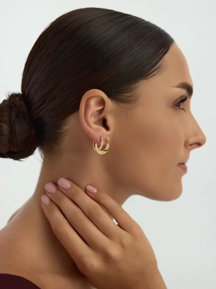 Sıralı Beyaz Taşlı İnce Halka 14K Altın Küpe - 4