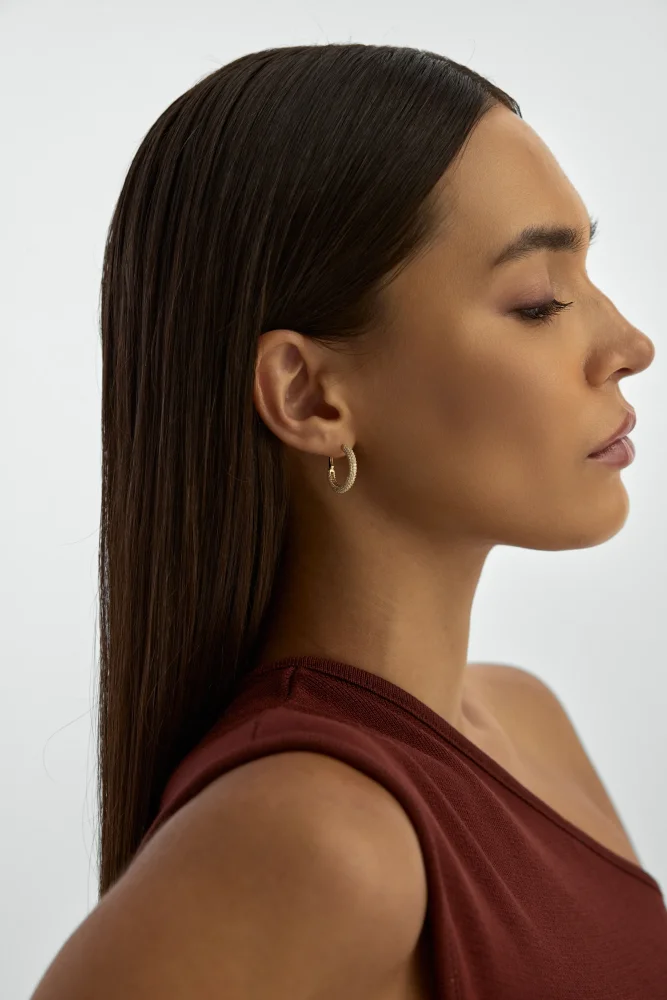 Sıralı Taşlı Bombeli Yarım Halka 14K Altın Küpe - 4