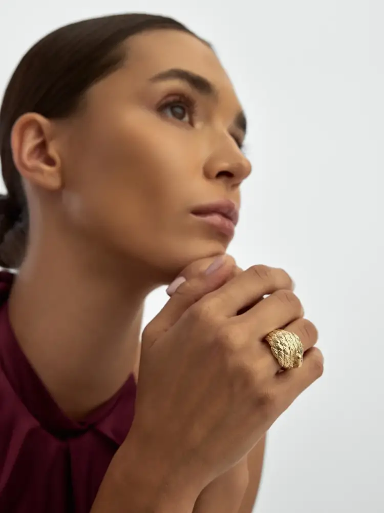 Tavuskuşu Figürlü Rölyef 14K Altın Yüzük - 3