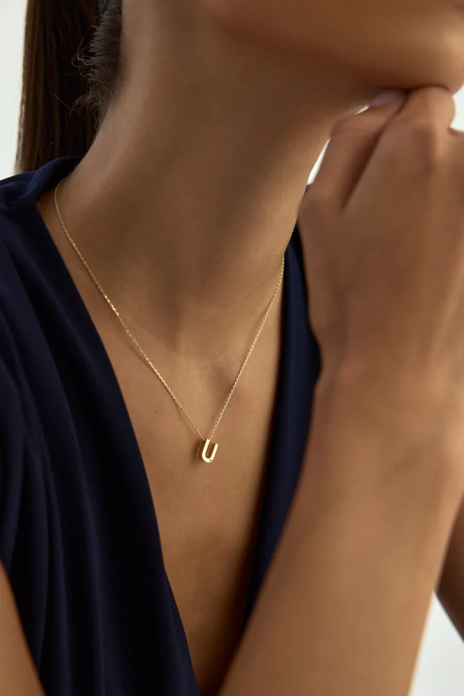 U Harfi Taşlı 14K Altın Harf Kolye - 3