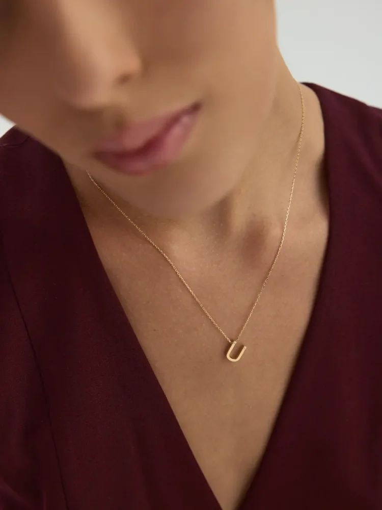 Ü Harfi Taşlı 14K Altın Harf Kolye - 3