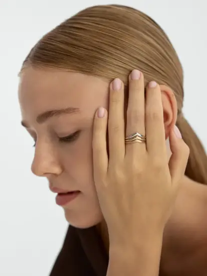 Üç Renkli V Form Minimal 14K Altın Yüzük - (1)